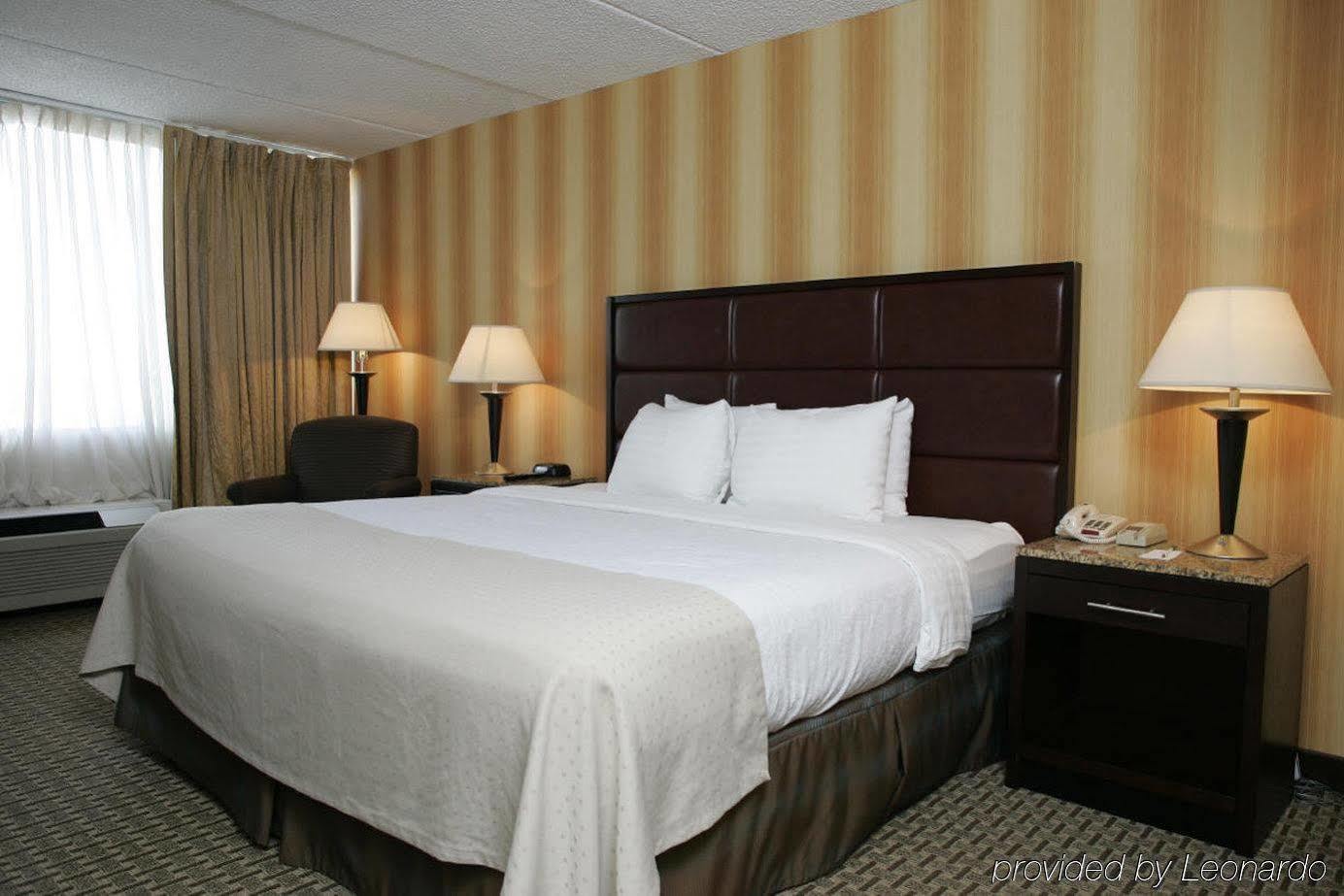 E Hotel Banquet & Conference Center Edison Ruang foto